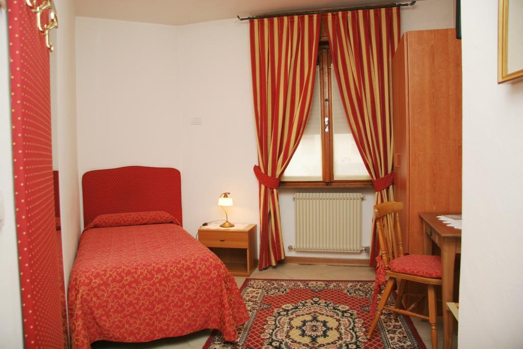 פינזולו Albergo Garni Cavento מראה חיצוני תמונה